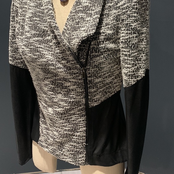 Jessica Simpson jacket - Picture 6 of 9